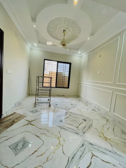 586044232_122309252804080652_7004923804141941023_n