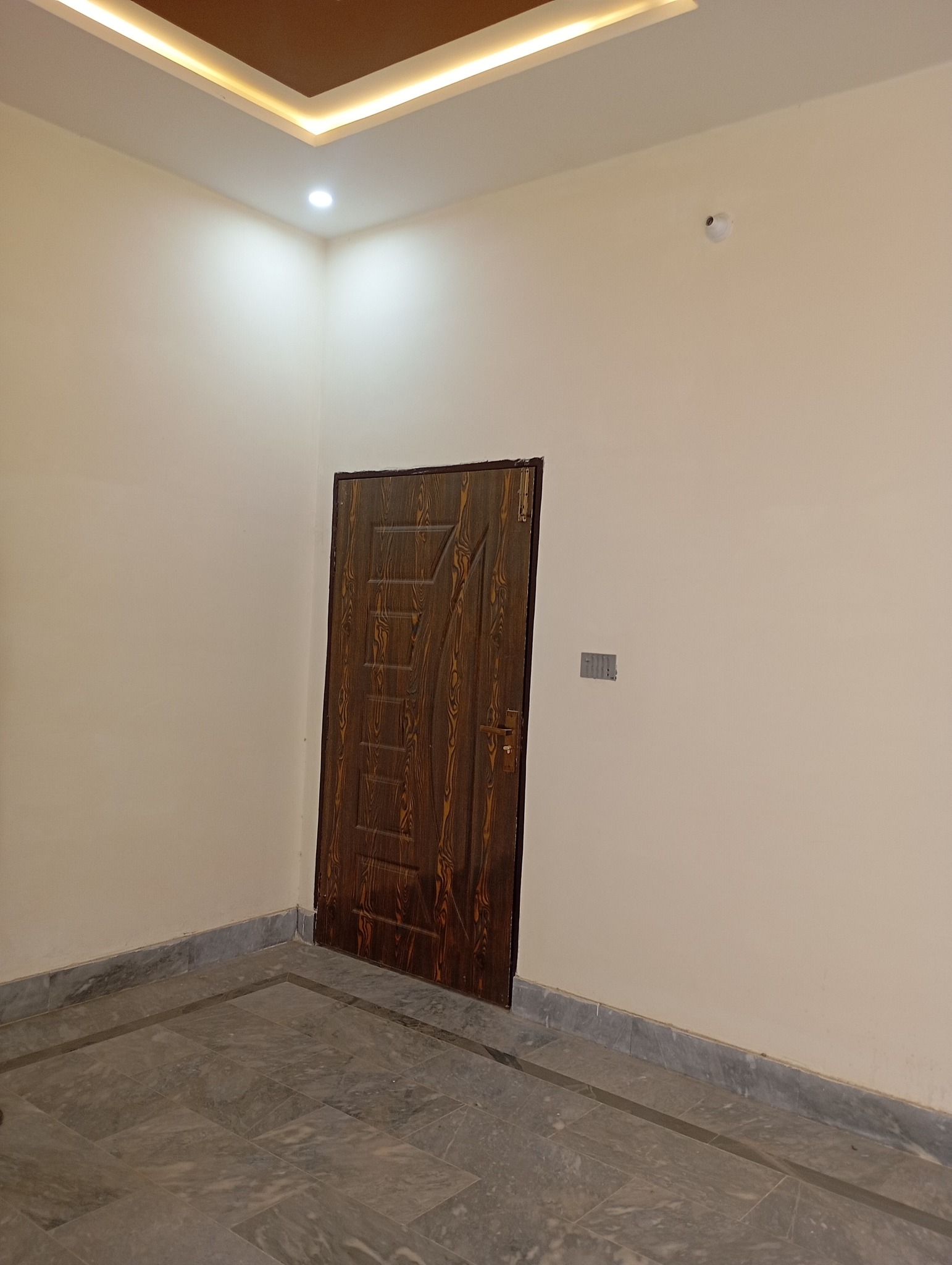 586166997_748686818243461_5891837069784032998_n