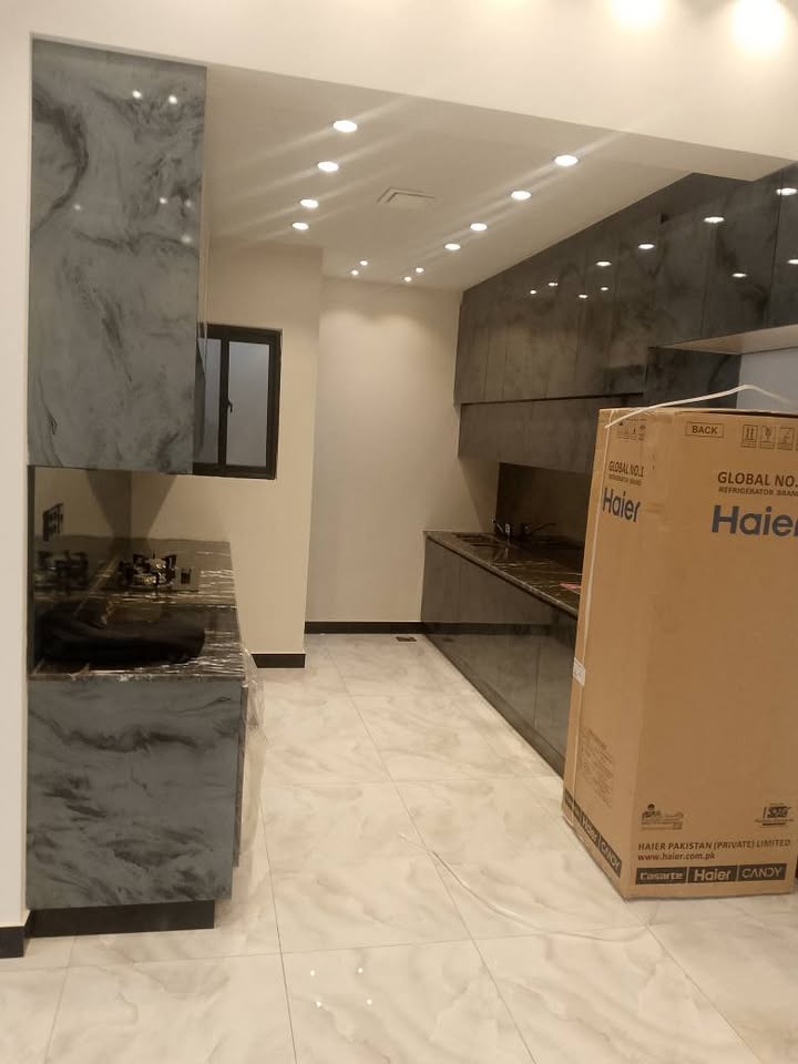 586495766_122278761716217461_3541425461572490899_n