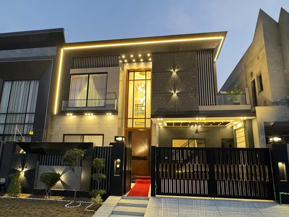 589382961_871020908791987_7048409483410856822_n