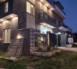 589723241_122185268132373743_8296606327036048877_n