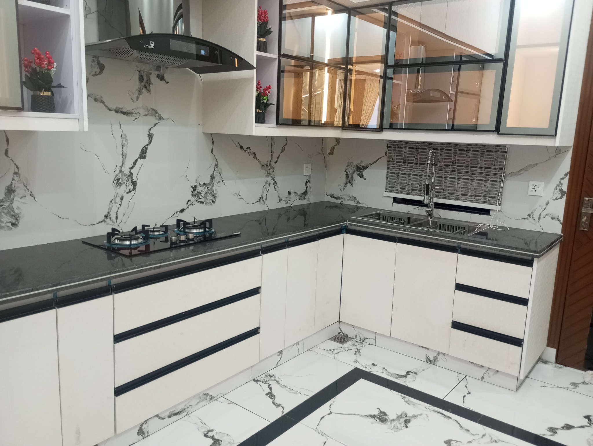 559368670_122216071616286102_8270444558721949296_n