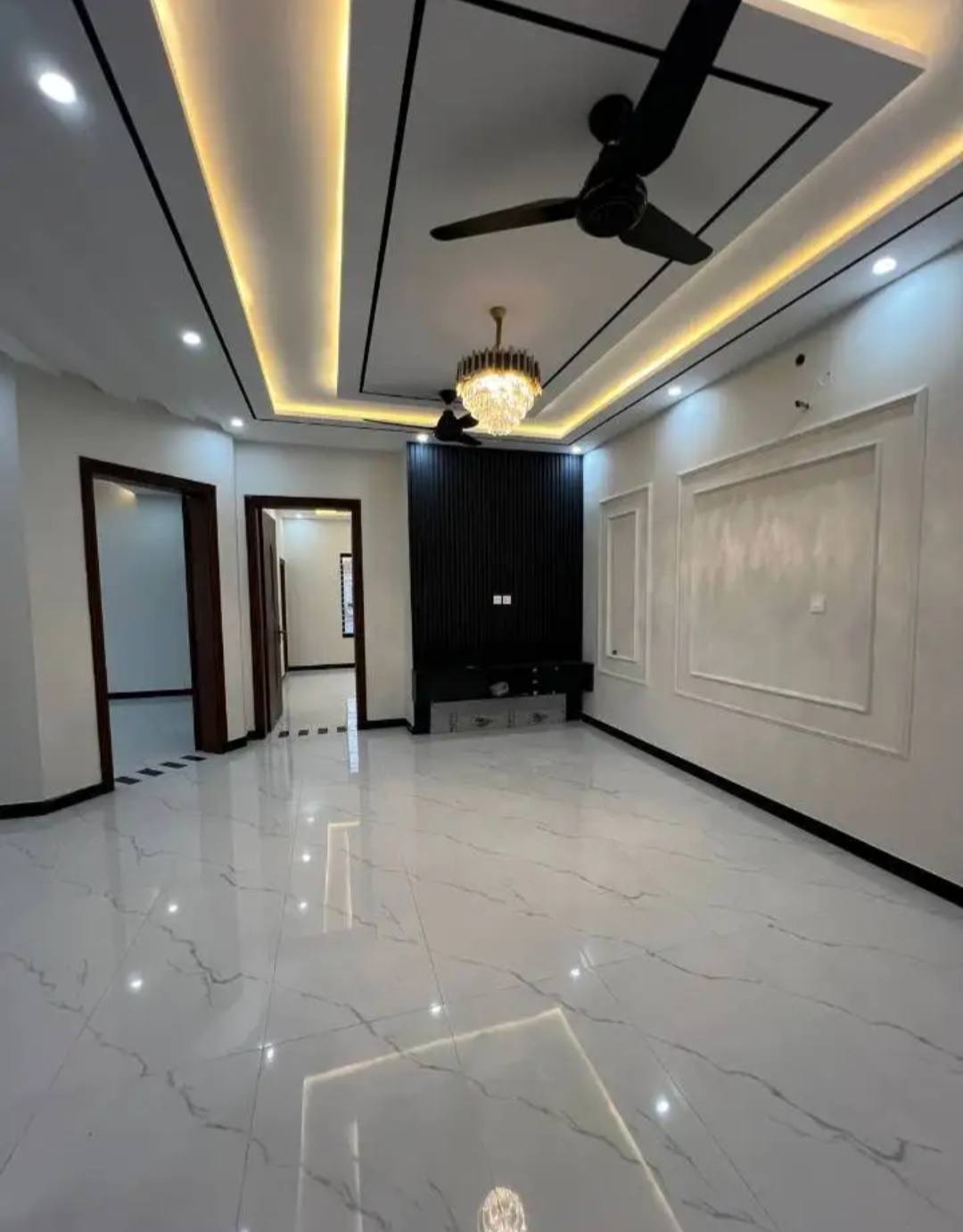 584580183_122177091602473241_7496821207049624465_n