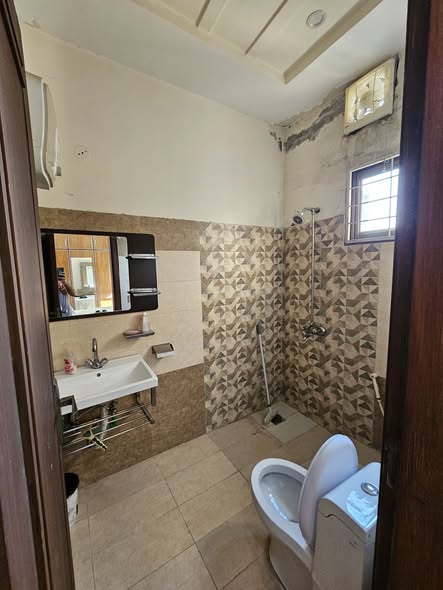 585346075_3182426551929272_3246497730652473588_n