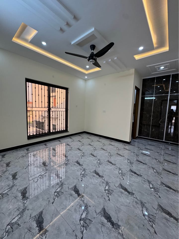 587937324_1923300598491472_3351028772750115084_n