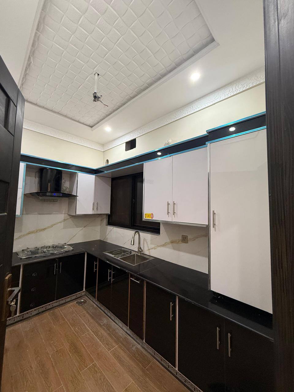 589824527_817136707811578_5841809729503873646_n