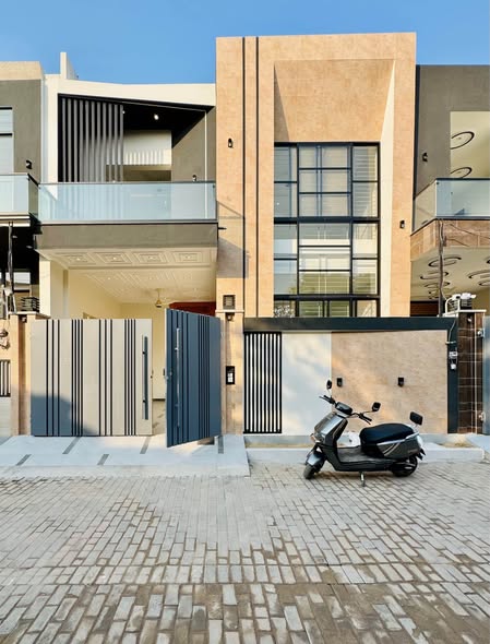 589910840_1924861151668750_3137398923597522339_n