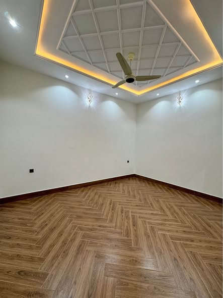 589986487_1924861148335417_2701128370479959285_n