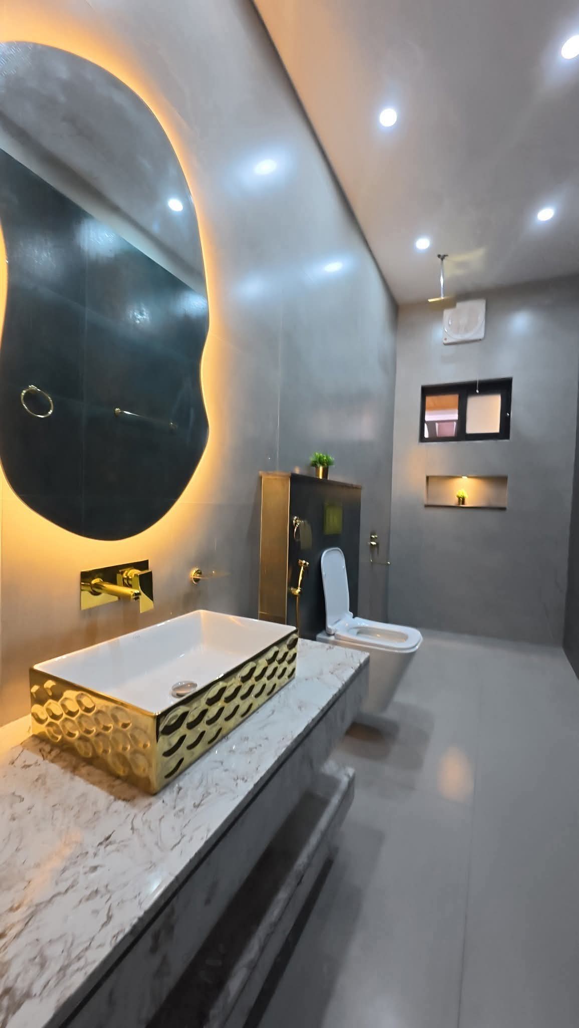 590285339_876310405349539_8210486499702926481_n