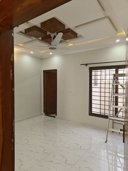 590543569_877137538600159_4759119859839487234_n