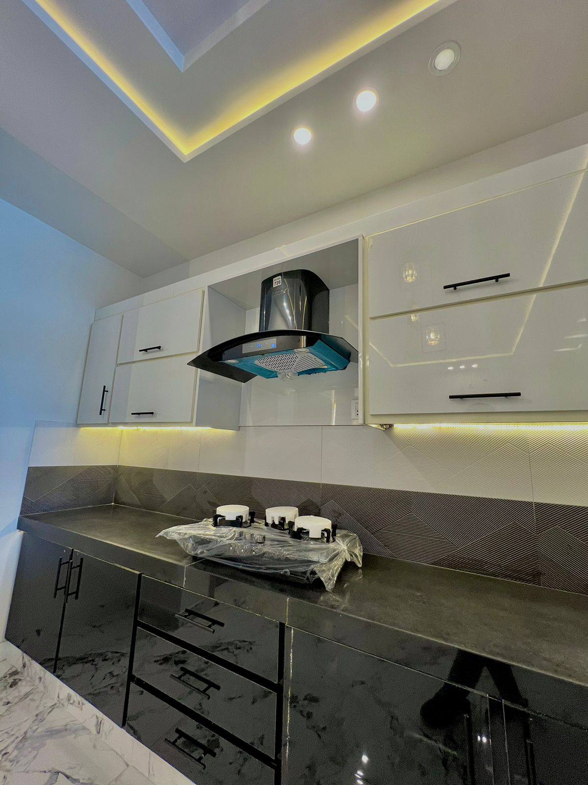 591549112_122156708300943033_6561395022999860826_n