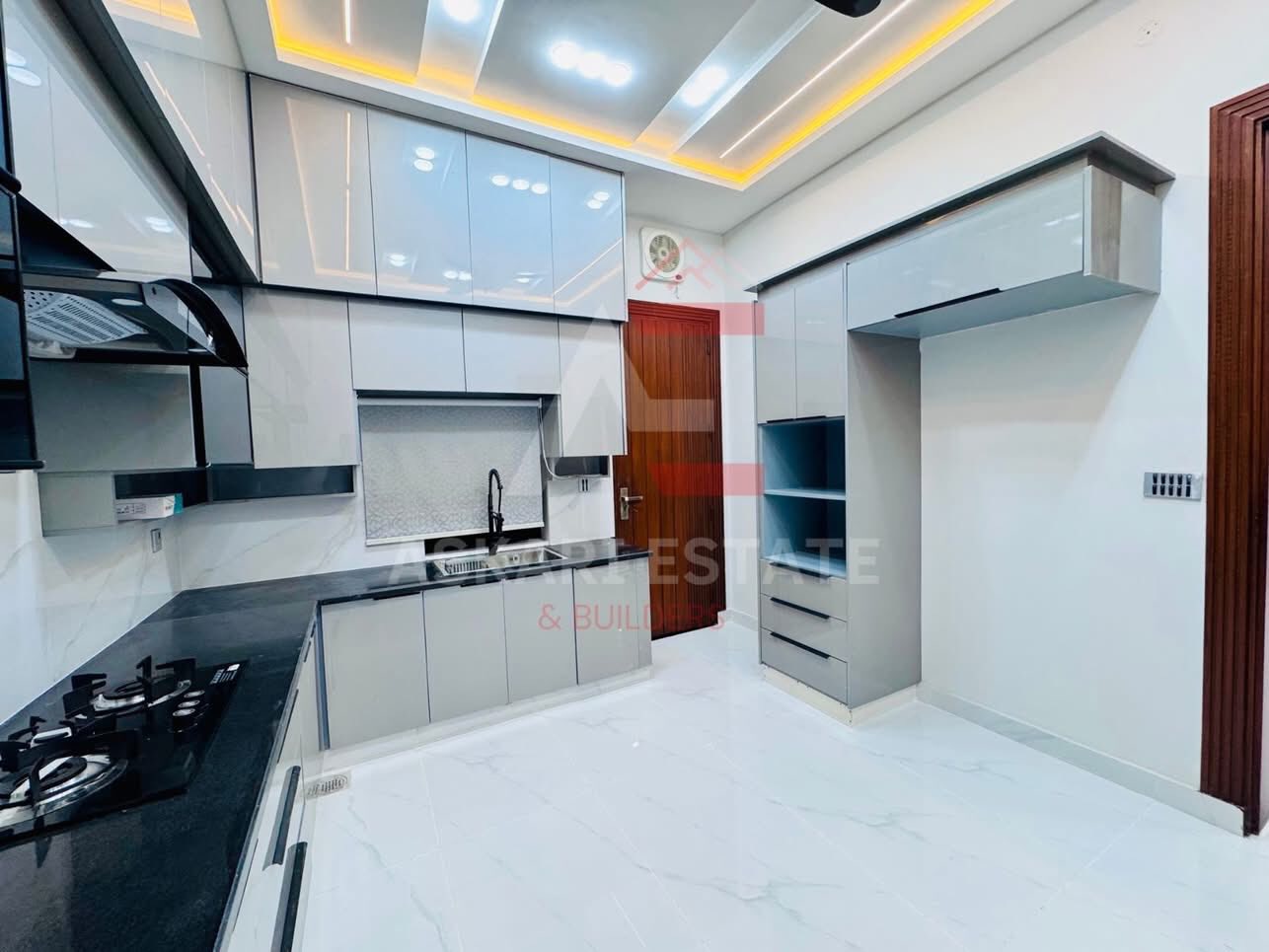 593240092_122112657339068190_7628686300809352865_n