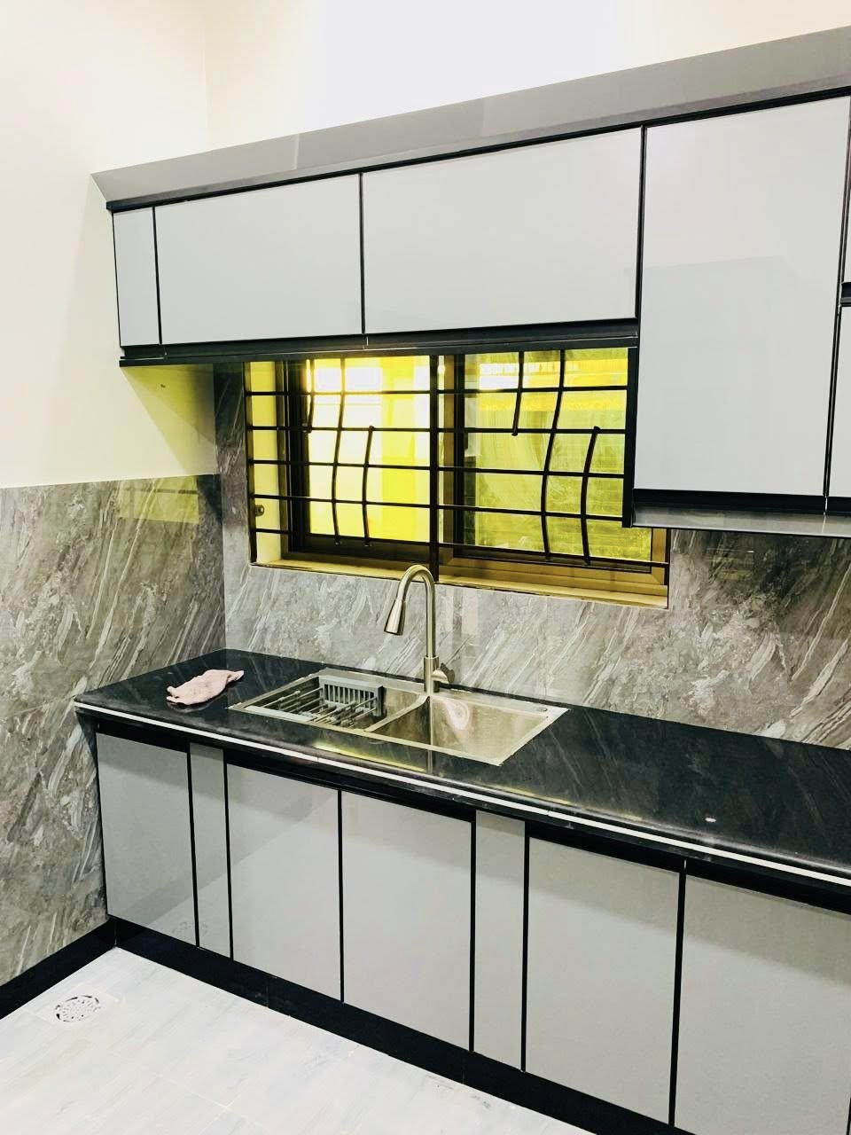 595284542_861388920185935_5820796784871325160_n