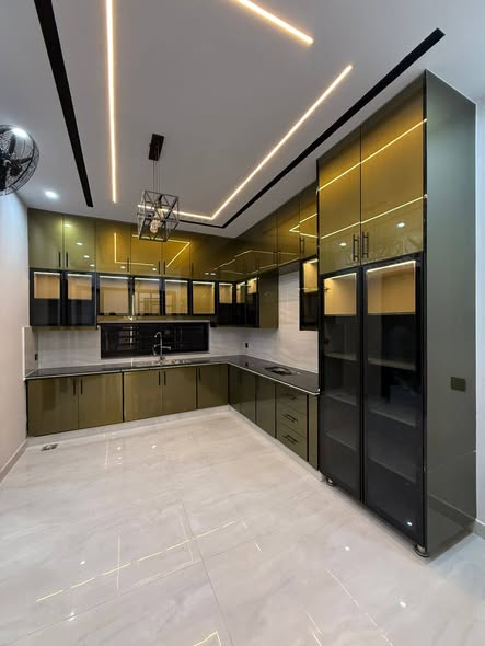 595475868_122153399816876131_8308408332496754623_n