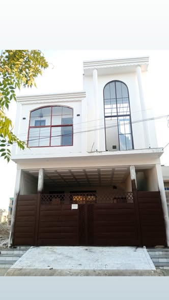 595566236_122148703790738566_4691324033316027077_n