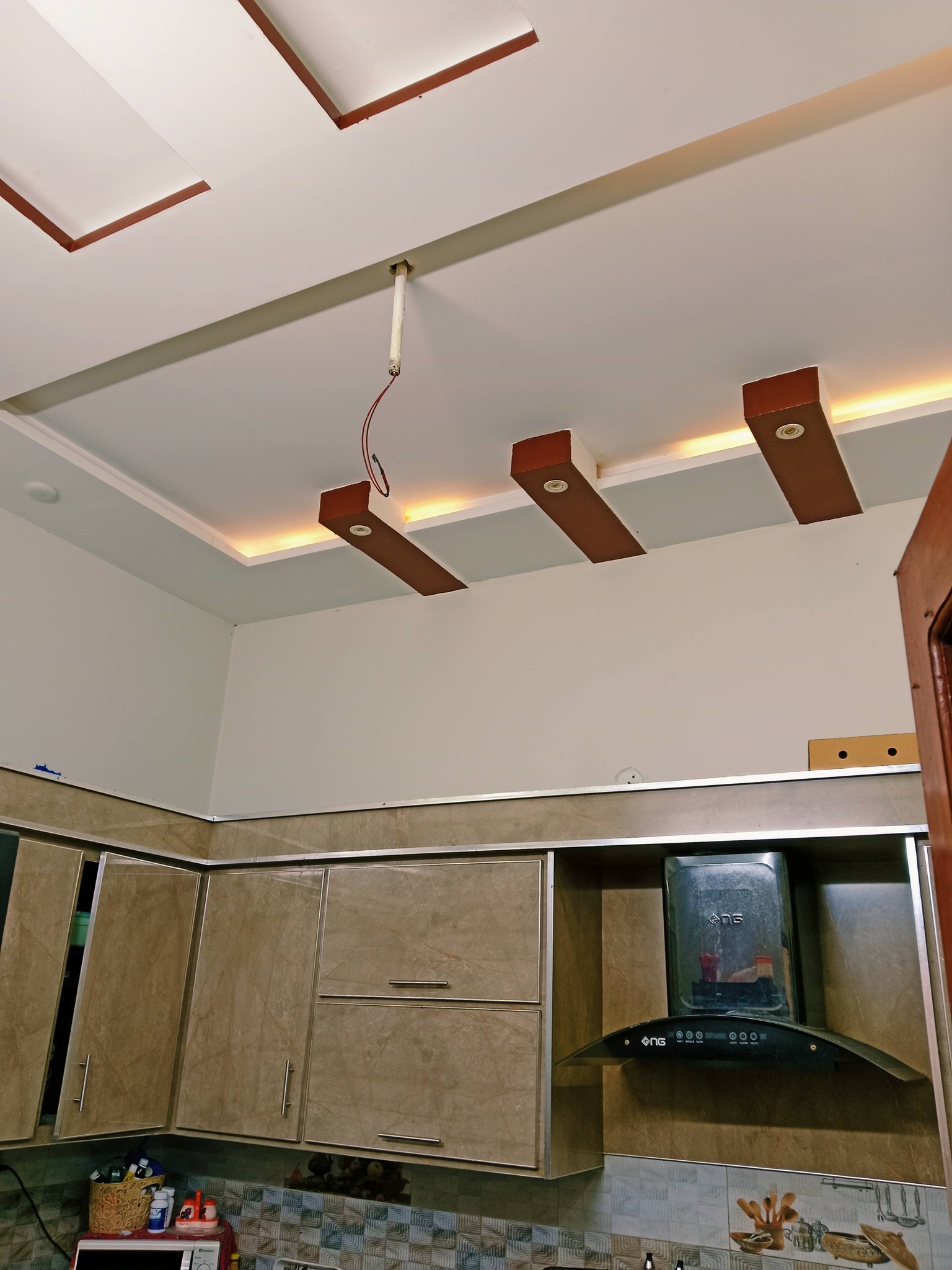 596205882_2050445715689545_2777909031201881423_n