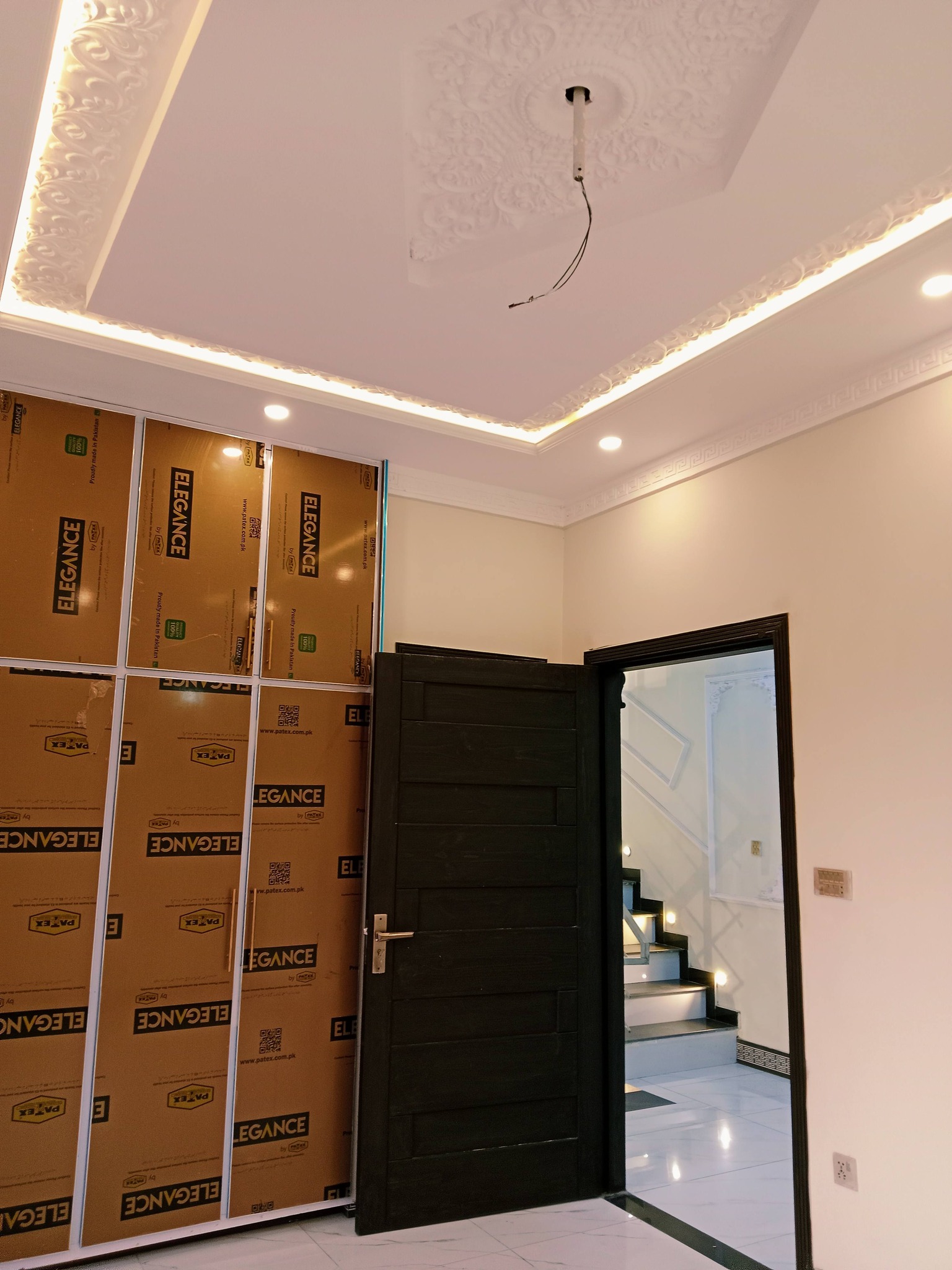 596331982_2050442712356512_6983790780642312498_n