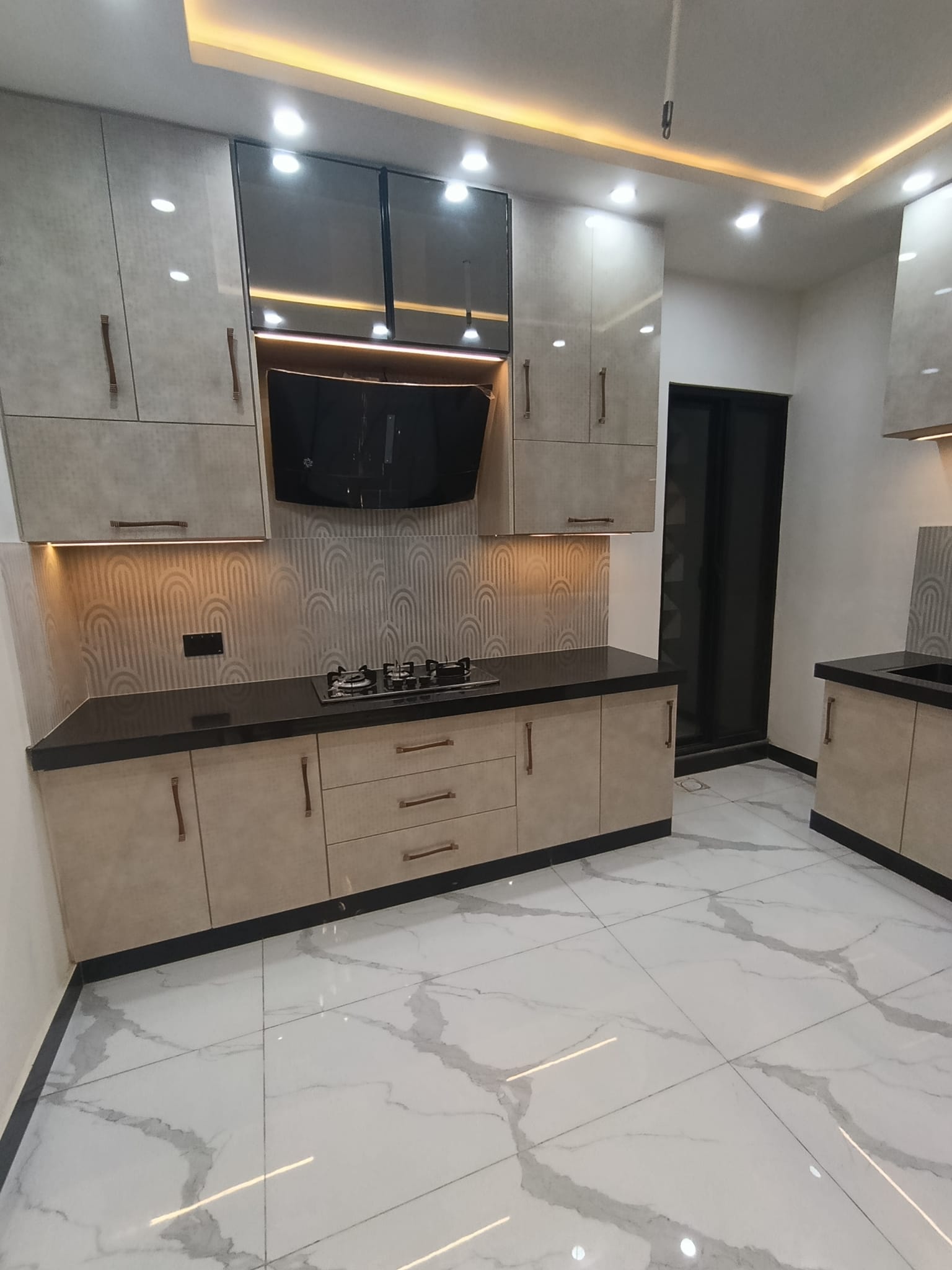 597166971_876587848068295_7925035804104129390_n