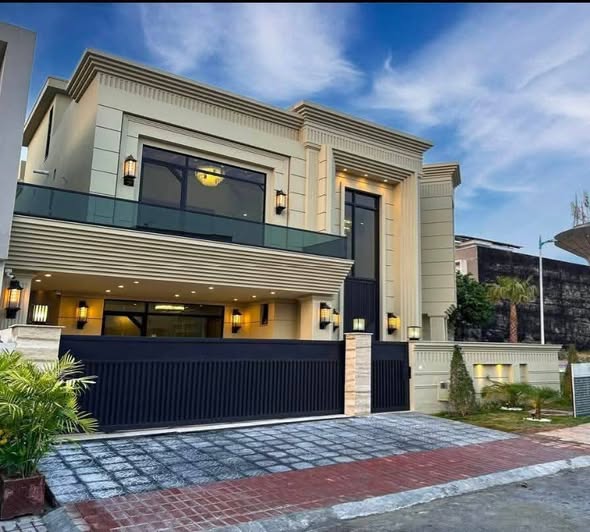 597755891_887367424243837_4803487044152534390_n