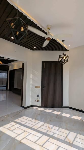 597821741_887370120910234_9002888078083987035_n