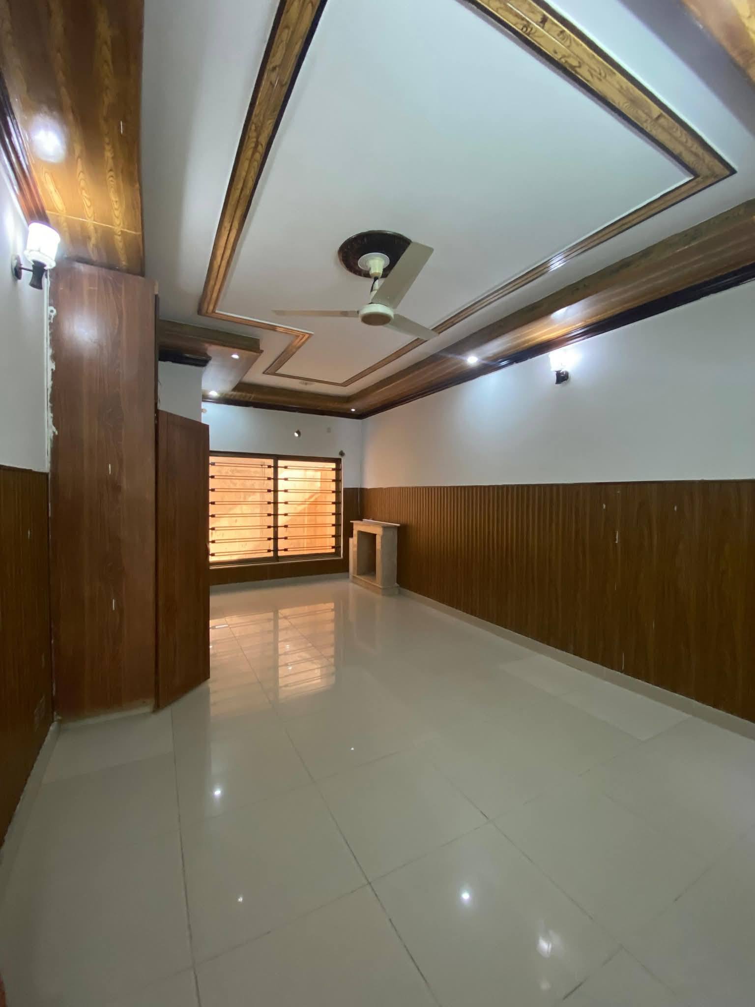 598476228_887436477570265_697330042831835138_n