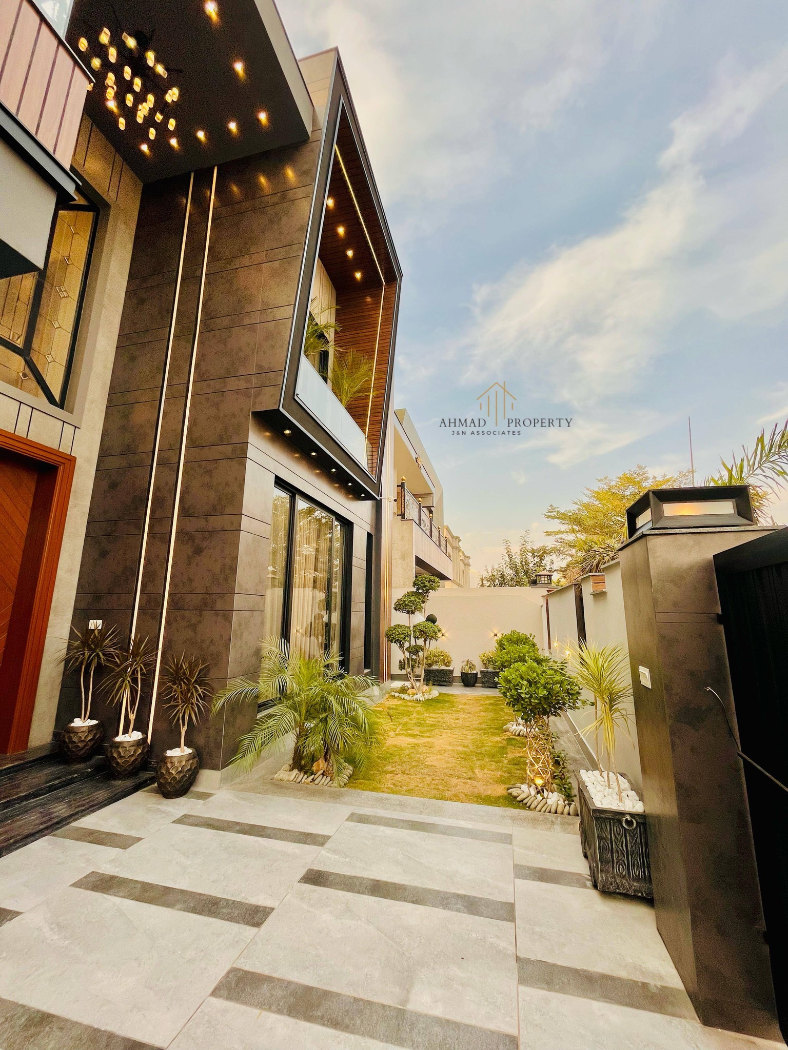 599919694_1658975002143563_8093590385281610342_n