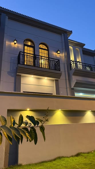 600160312_890537133926866_2037660688139132888_n