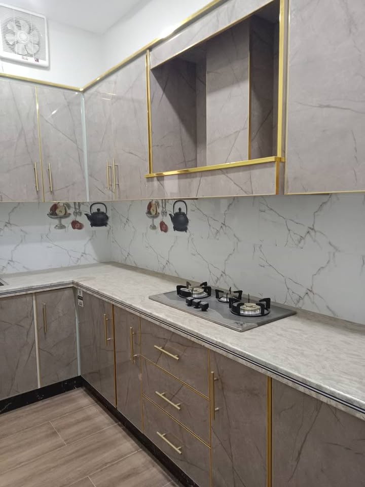 600302932_748445608264108_1458198400327184619_n