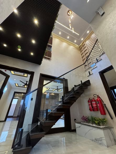 601856746_863152369933342_7479036012964487997_n