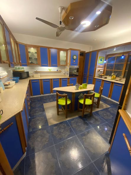 601995107_856819737095688_8825629506046465856_n