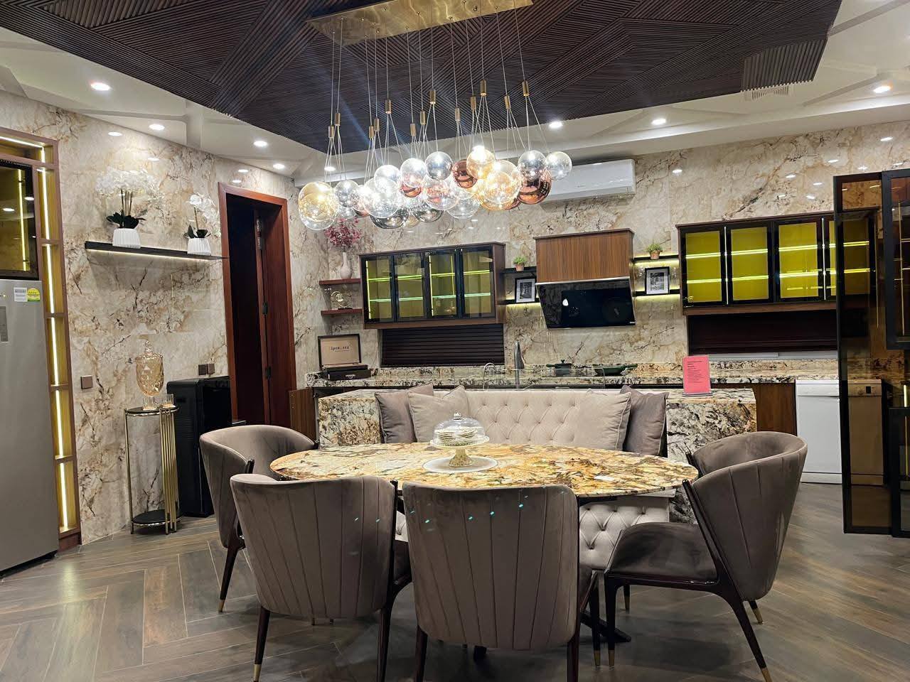 599933783_889809843999595_879426201437617046_n