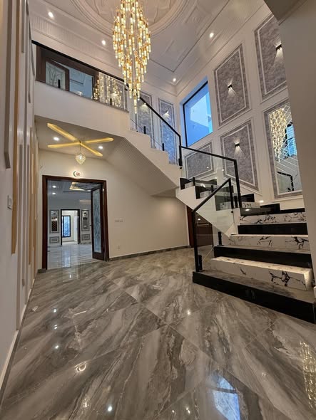 612005020_25429508053364965_3646879611614477617_n