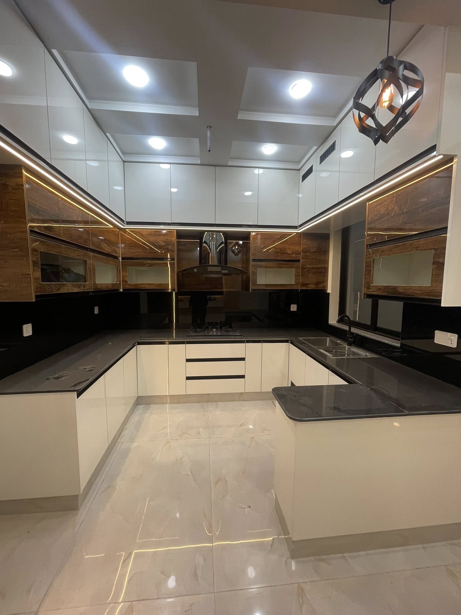 613423690_25453988054250298_1009292087432324667_n