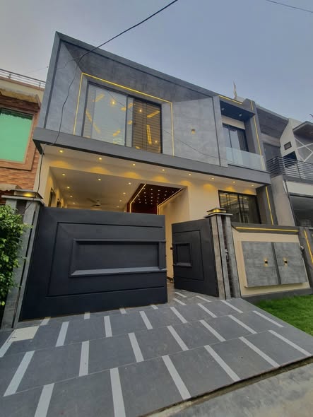 615890198_122317271666080652_3768225497497818277_n