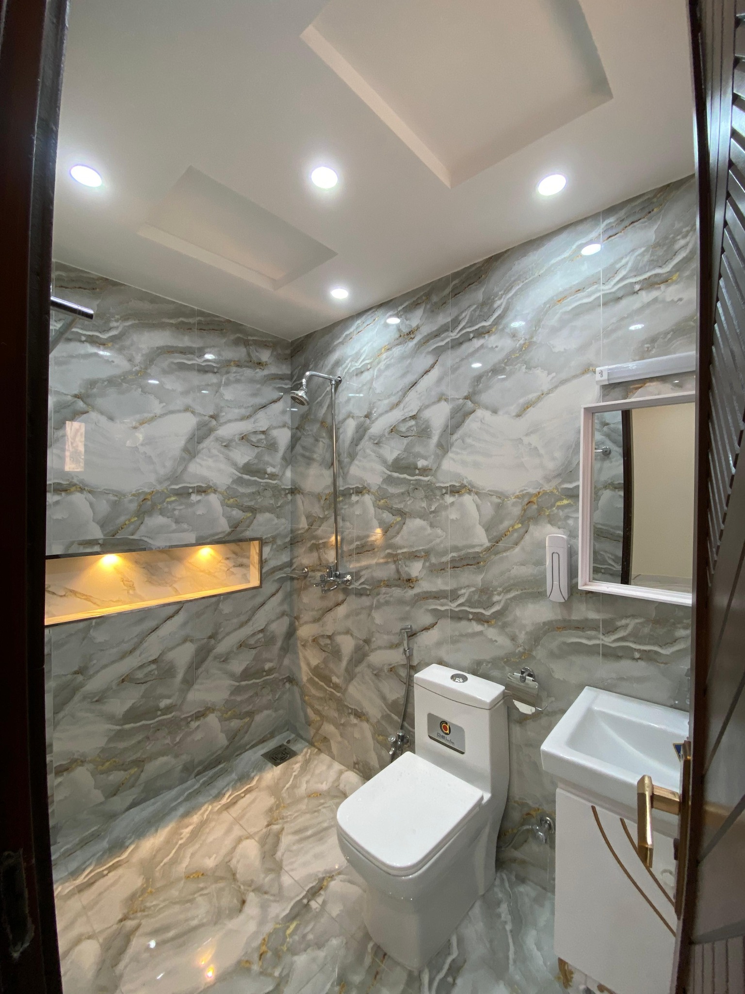 619518832_922035970346577_6030059266604109477_n