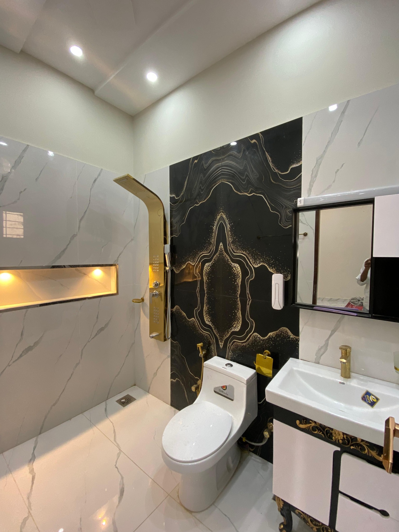 619665836_922035277013313_6463991929458610560_n