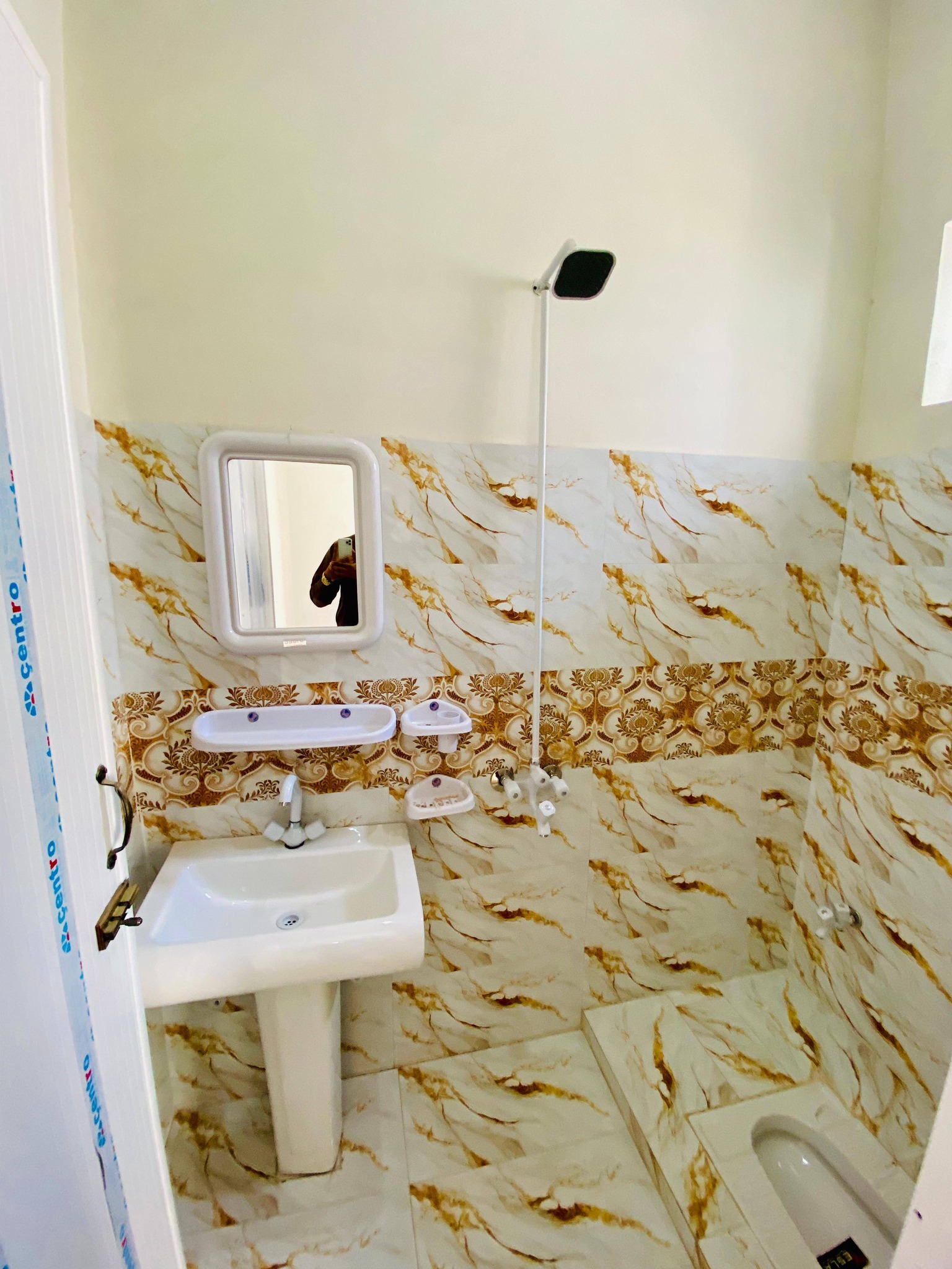 621839828_2437802683343329_5595506948495096788_n