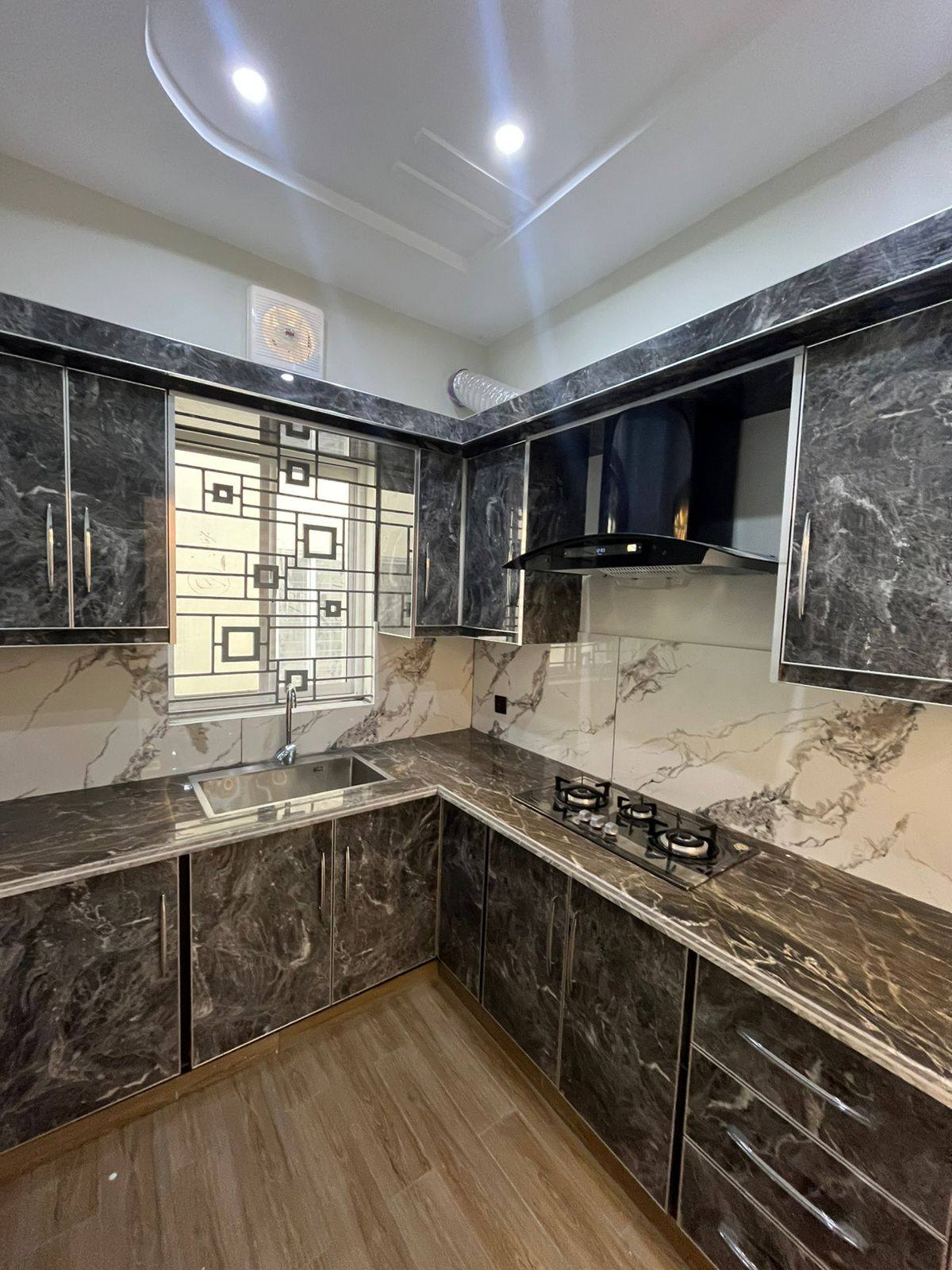 622380747_922998590250315_5214486494225303349_n