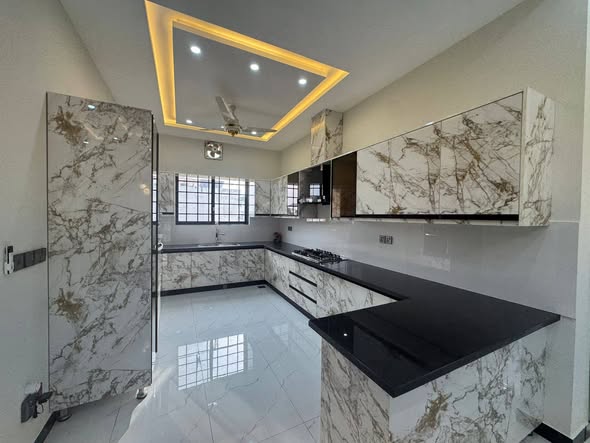 623185503_924660720514507_6574140535990803477_n