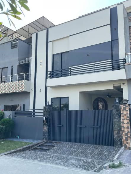 574840914_122219874542286102_3581233776469868639_n