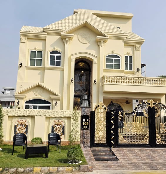 594408610_122225328482286102_3069240220462769837_n