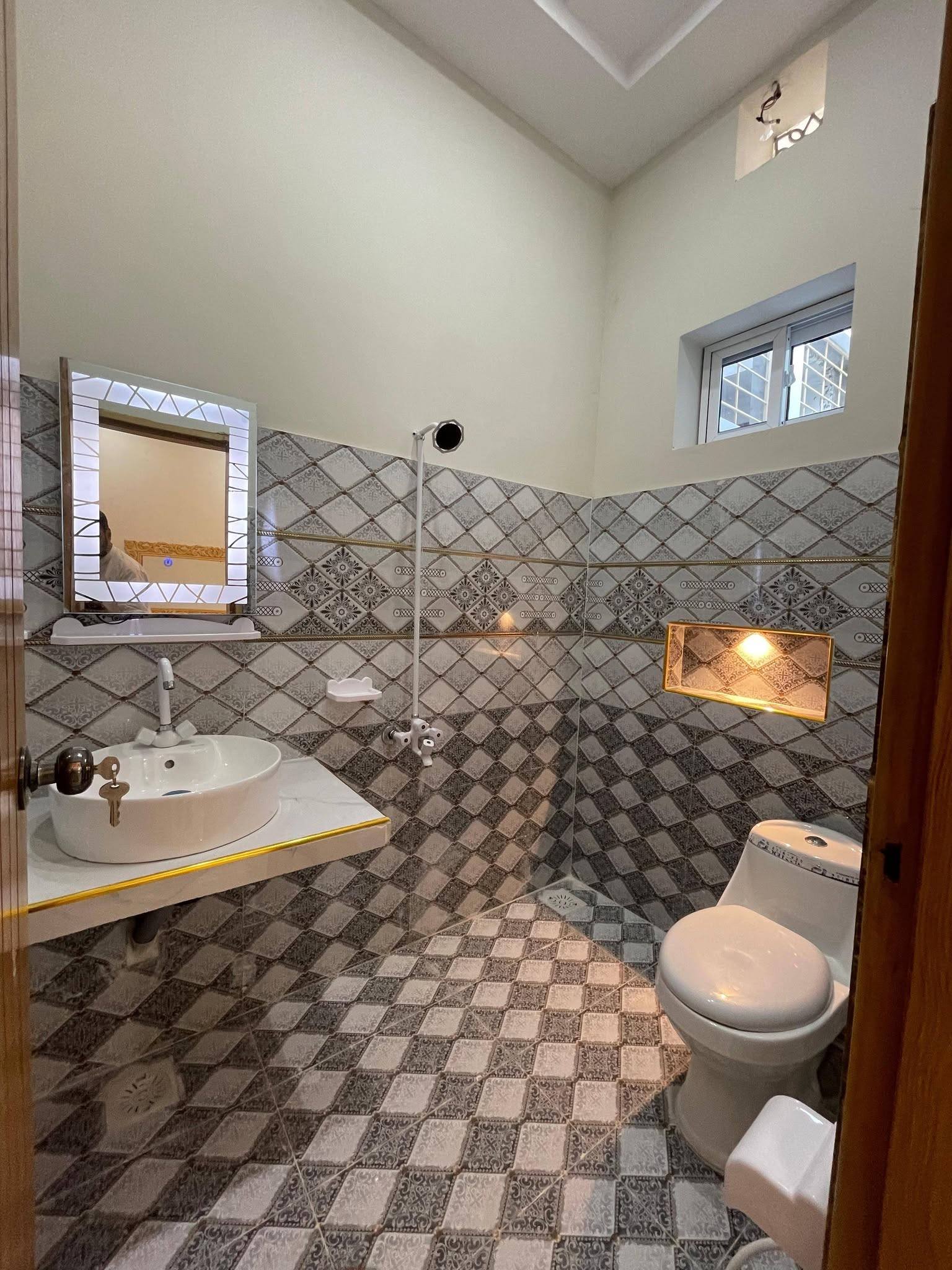 606893950_1232180905548230_8155606310357448240_n