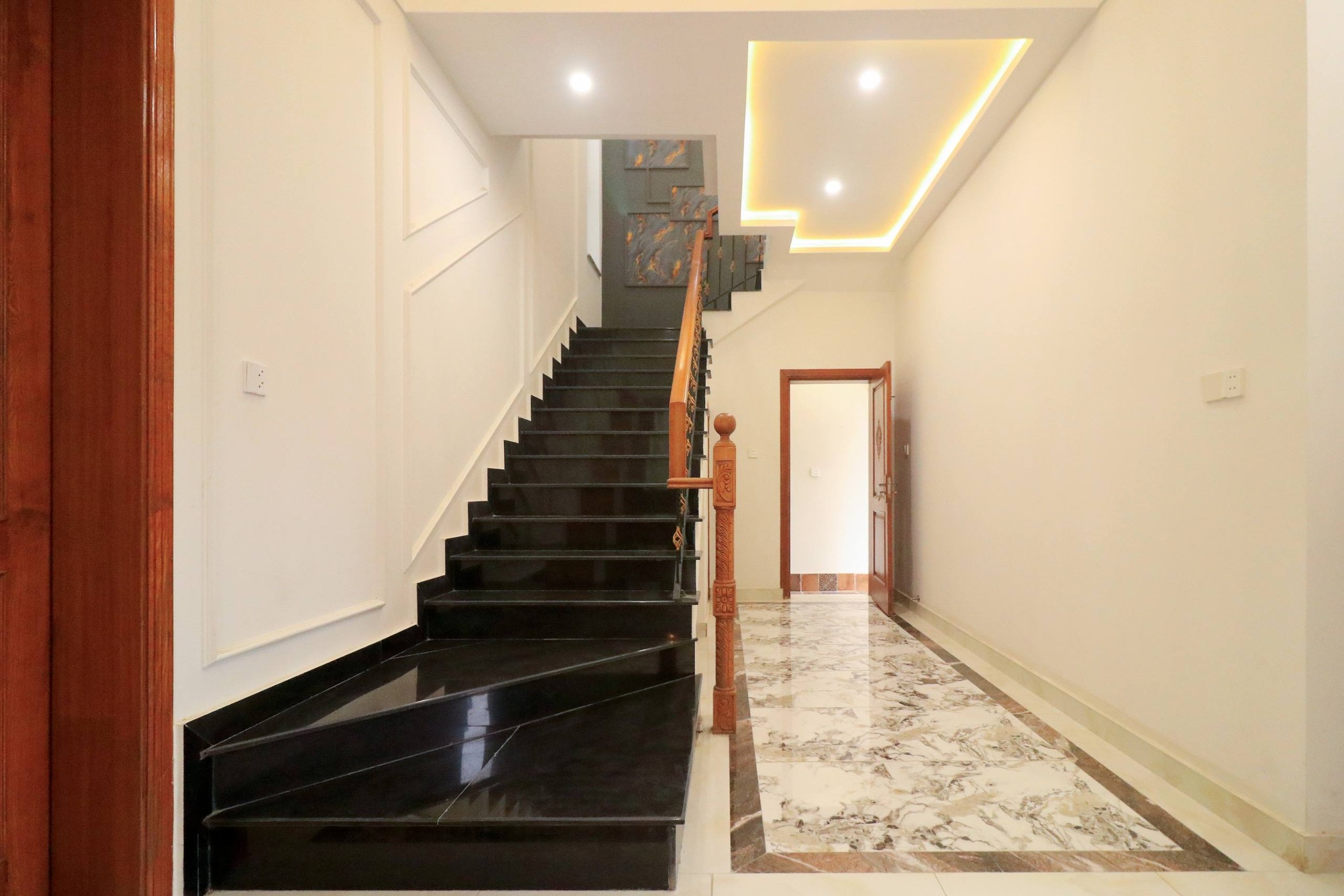 614861755_1239848354781485_3932026610283390502_n