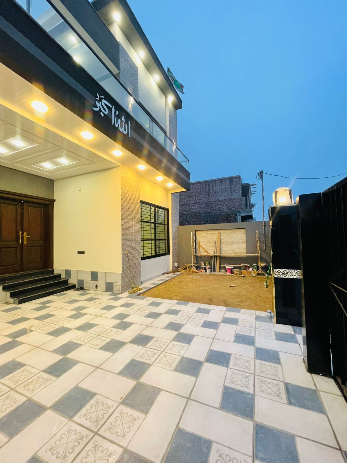 615946893_1181060307525895_1898360904767358596_n