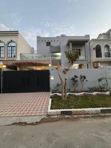 616241657_122113898721137240_5056417347754552410_n