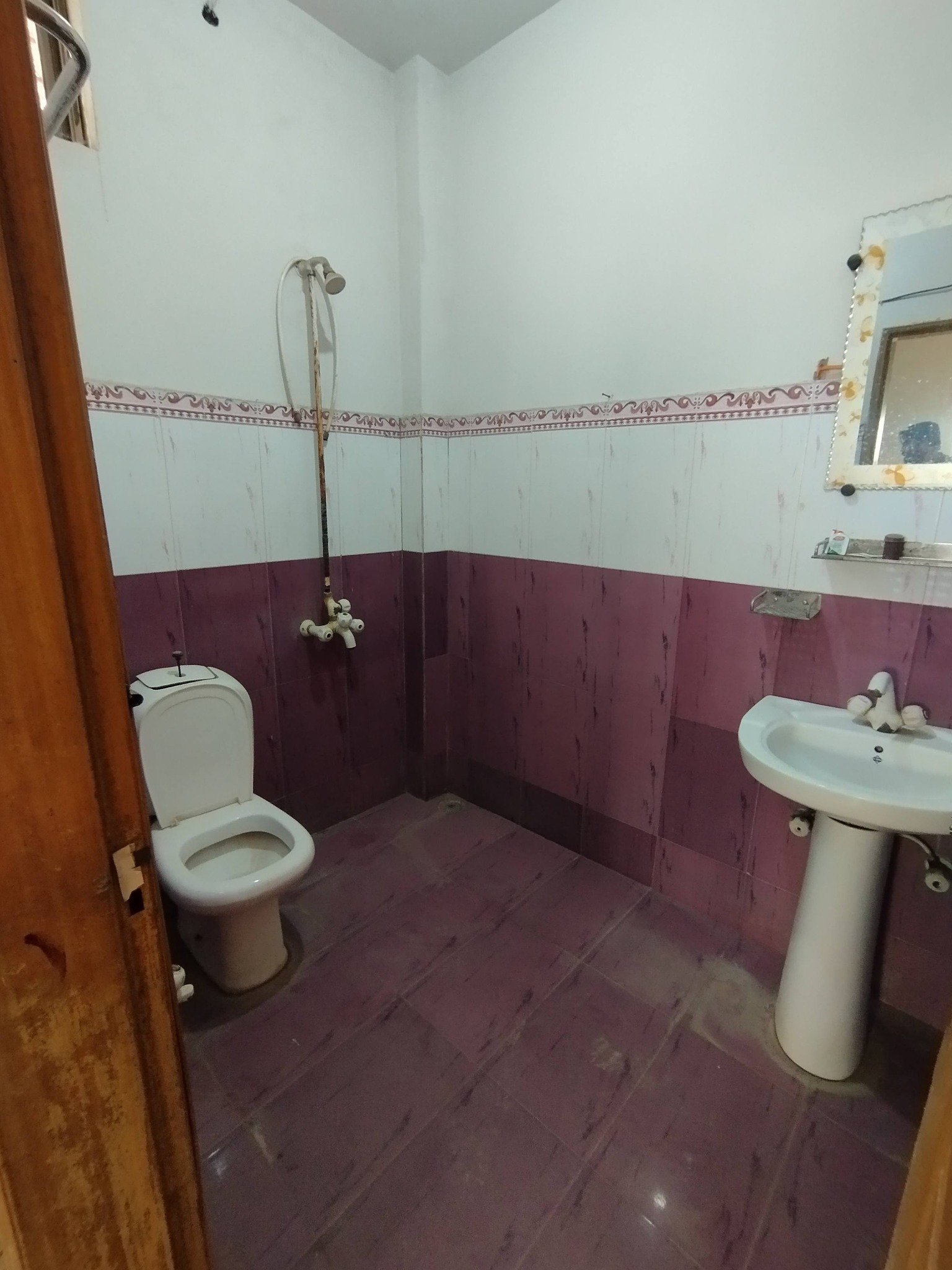 633531082_1220439159720750_3677066721117432014_n