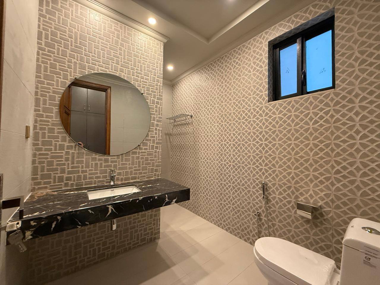 634724215_917233694150859_3626163754277793736_n