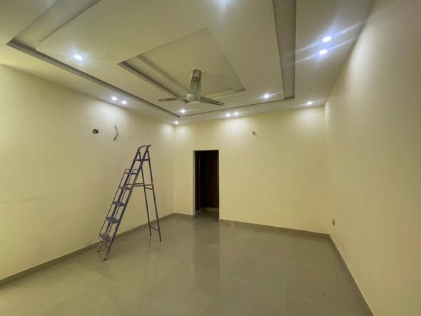 636112486_122156308688945938_178336020309878276_n