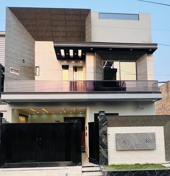 640080258_933402949671670_4571529466891843572_n