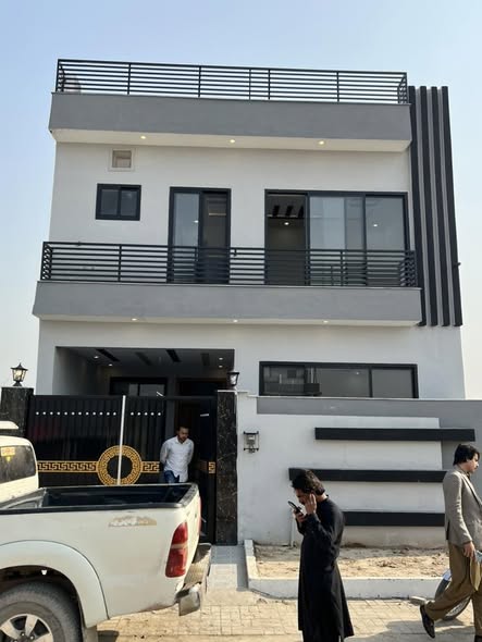 641095360_1982148712737416_4413854066788770459_n